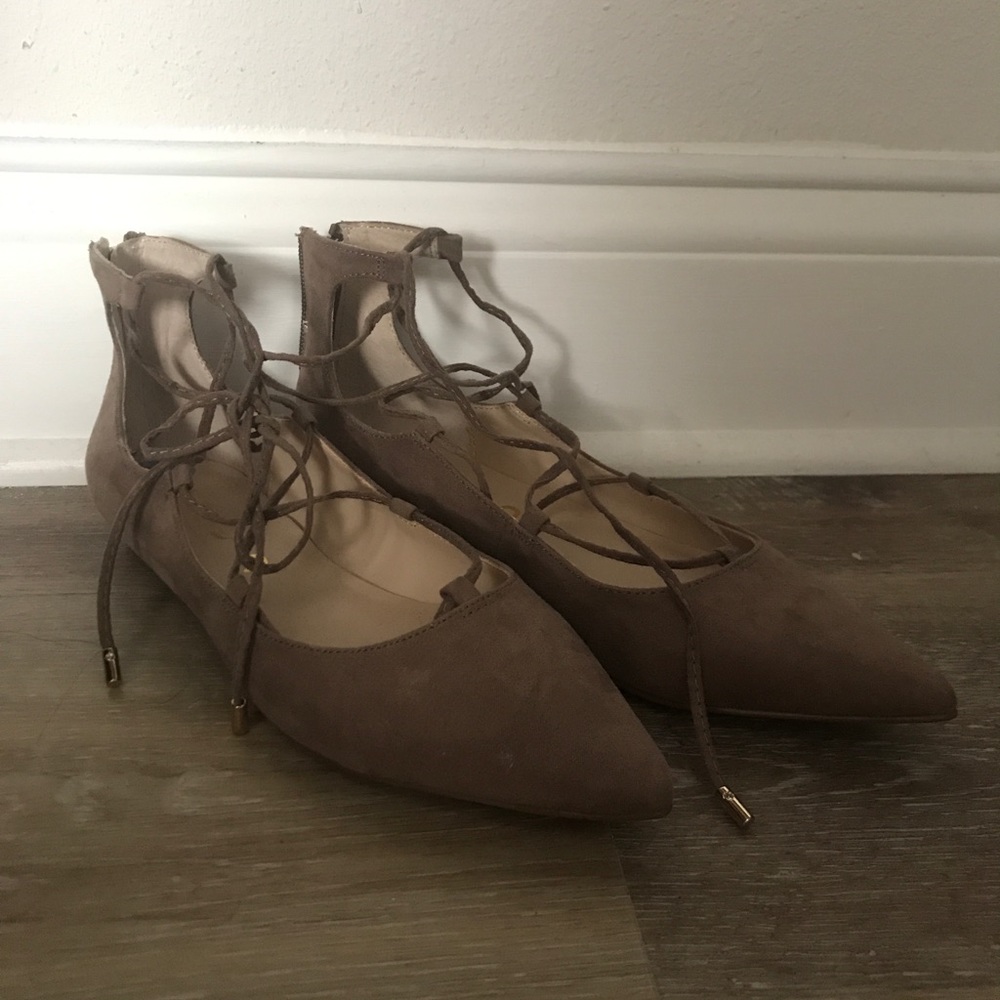Lace/zip up flats